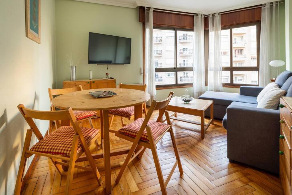 Apartamento Centro De Vigo Con Paking Gratuito Exterior photo